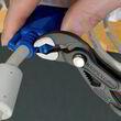 Высокотехнологичные сантехнические клещи Cobra Knipex 87 01 125. Фото-9
